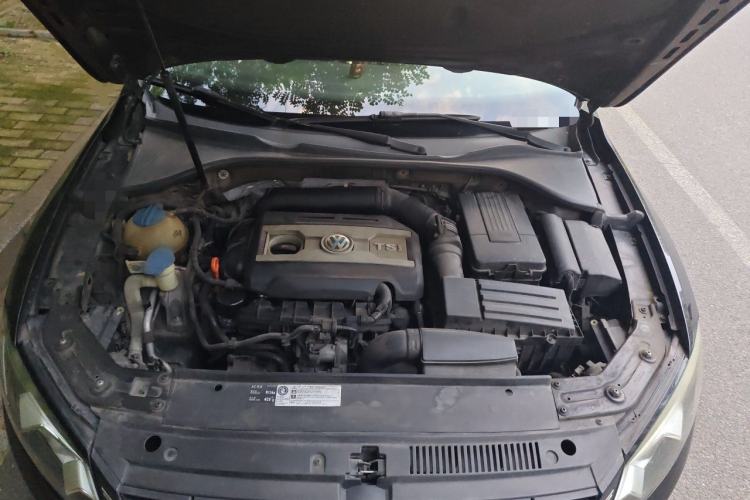 Used Volkswagen Passat 2014 1.8TSI DSG Prestige Edition Engine Bay