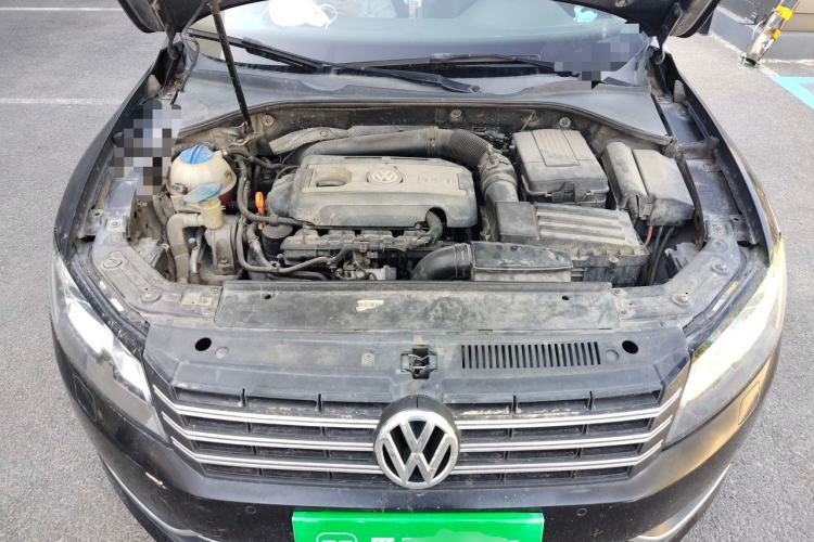 Used Volkswagen Passat 2014 2.0 TSI DSG Prestige Navigation Edition Engine Bay