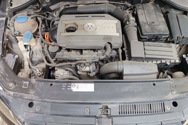 Used Volkswagen Passat 2014 1.8TSI DSG Prestige Navigation Edition Engine Bay