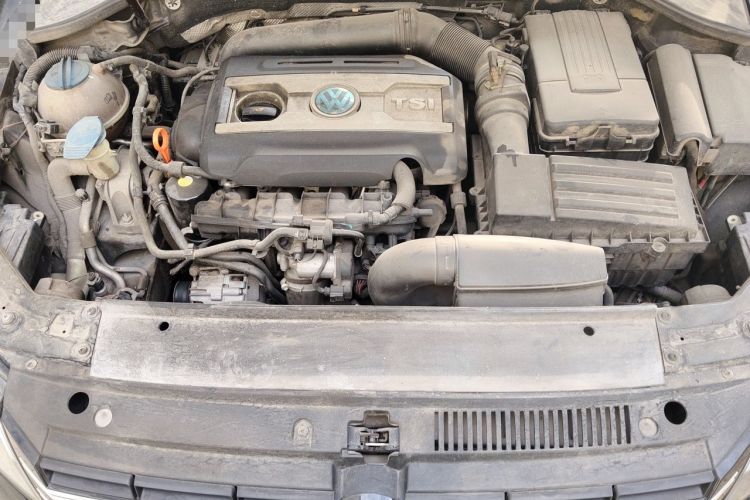 Used Volkswagen Passat 2014 1.8TSI DSG Prestige Edition Engine Bay