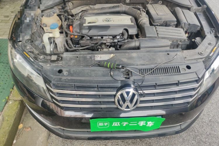 Used Volkswagen Passat 2014 1.8TSI DSG Prestige Edition Engine Bay