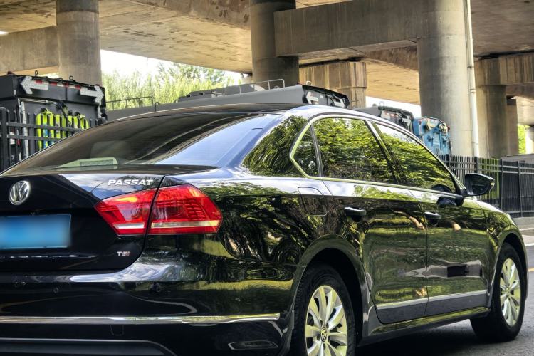 Used Volkswagen Passat 2014 1.8TSI DSG Prestige Edition Exterior 9