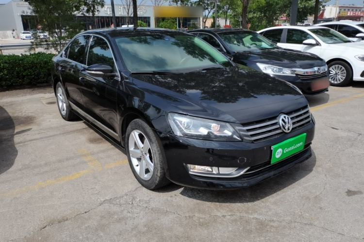Used Volkswagen Passat 2014 1.8TSI DSG Prestige Edition Front Right 45 Deg