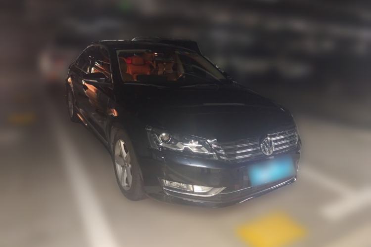 Used Volkswagen Passat 2014 1.8TSI DSG Prestige Edition Front Right 45 Deg