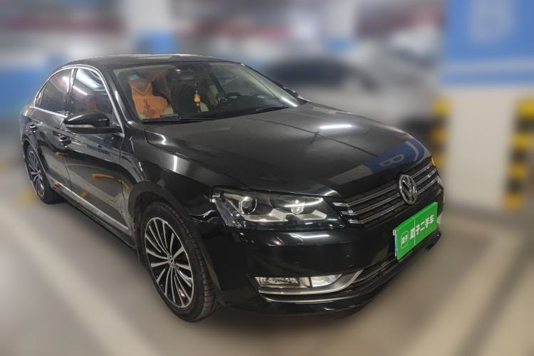 Used Volkswagen Passat 2014 1.8TSI DSG Prestige Navigation Edition Front Right 45 Deg