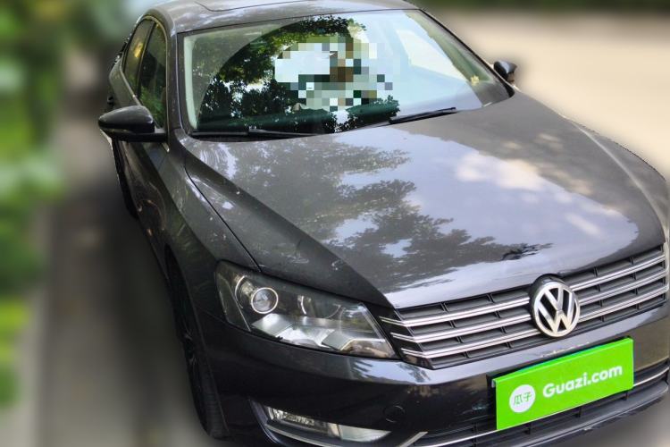 Used Volkswagen Passat 2014 1.8TSI DSG Prestige Edition Front Right 45 Deg