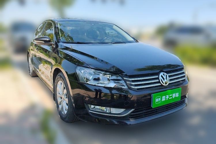 Used Volkswagen Passat 2014 1.8TSI DSG Prestige Edition Front Right 45 Deg