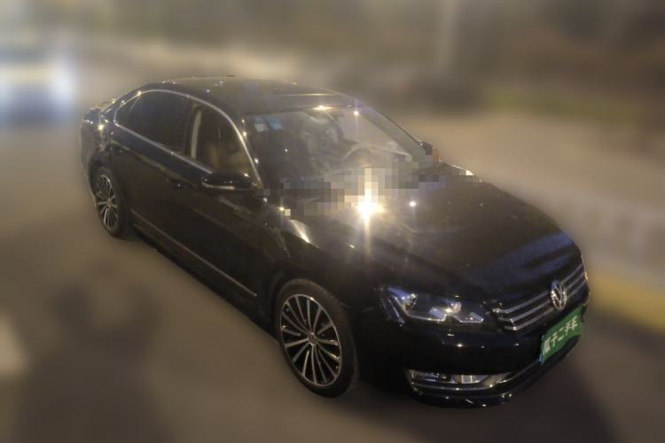 Used Volkswagen Passat 2014 2.0 TSI DSG Prestige Edition Front Right 45 Deg