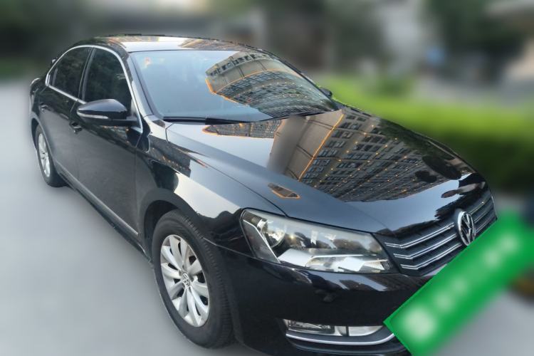 Used Volkswagen Passat 2014 1.8TSI DSG Prestige Edition Front Right 45 Deg