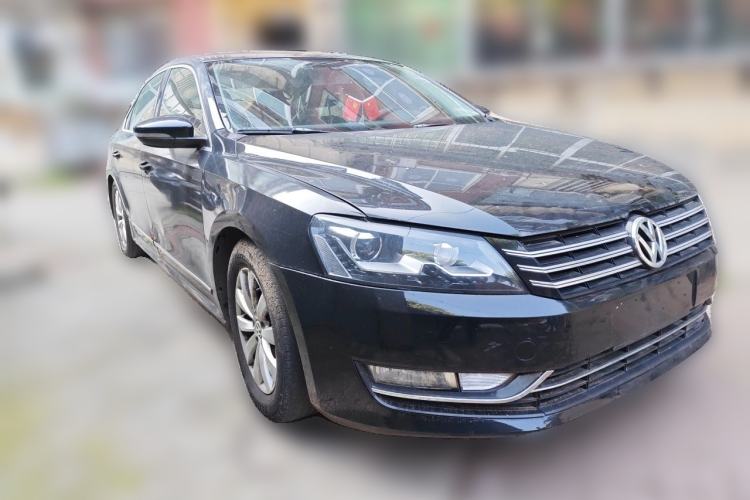 Used Volkswagen Passat 2014 1.8TSI DSG Prestige Navigation Edition Front Right 45 Deg
