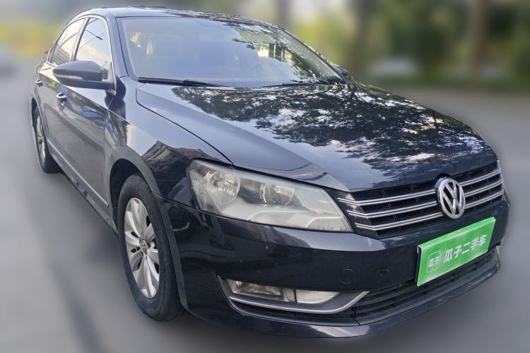 Used Volkswagen Passat 2014 1.8TSI DSG Prestige Edition Front Right 45 Deg