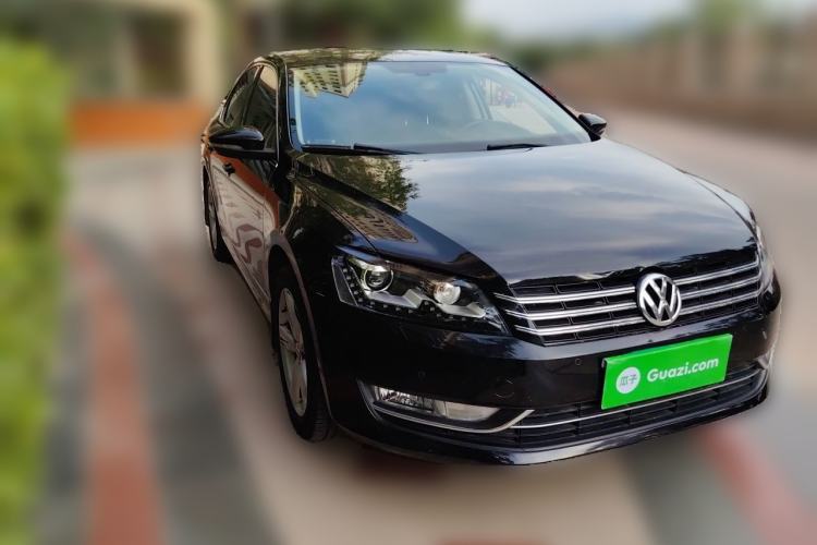 Used Volkswagen Passat 2014 1.8TSI DSG Prestige Edition Front Right 45 Deg