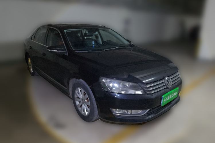 Used Volkswagen Passat 2014 1.8TSI DSG Prestige Edition Front Right 45 Deg