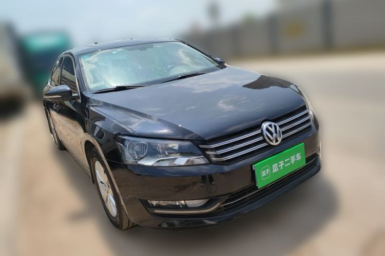 Used Volkswagen Passat 2014 1.8TSI DSG Prestige Edition Front Right 45 Deg