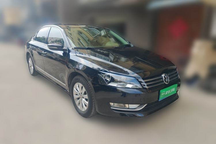 Used Volkswagen Passat 2014 1.8TSI DSG Prestige Navigation Edition Front Right 45 Deg