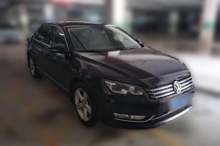 Used Volkswagen Passat 2014 1.8TSI DSG Prestige Edition Front Right 45 Deg