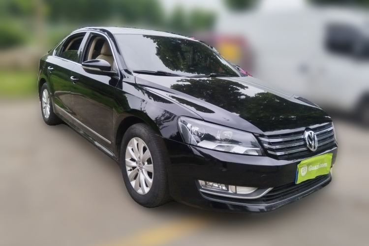 Used Volkswagen Passat 2014 1.8TSI DSG Prestige Edition Front Right 45 Deg