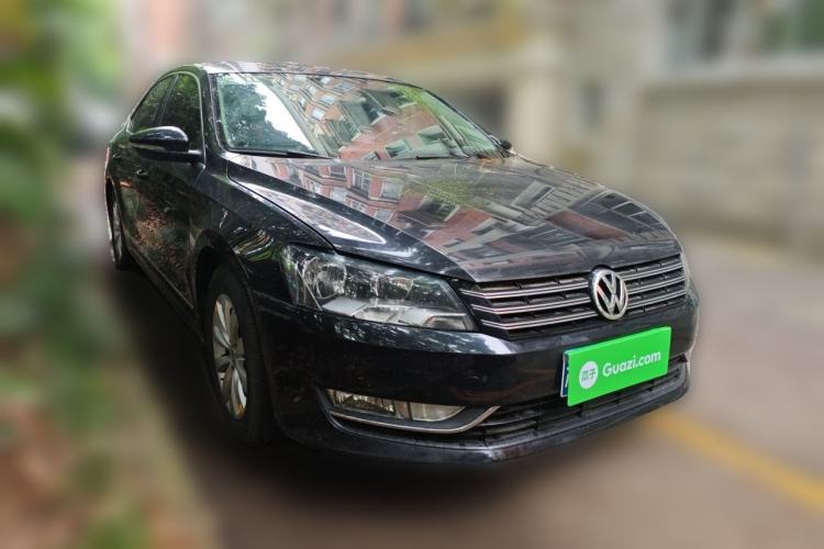 Used Volkswagen Passat 2014 1.8TSI DSG Prestige Edition Front Right 45 Deg