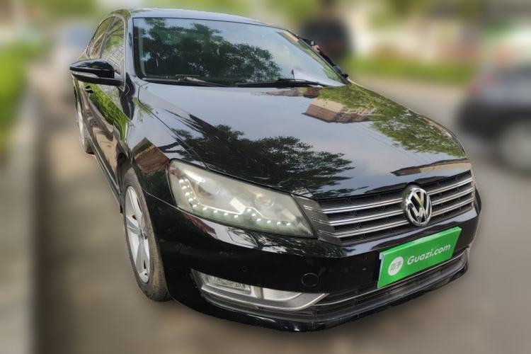 Used Volkswagen Passat 2014 1.8TSI DSG Prestige Edition Front Right 45 Deg