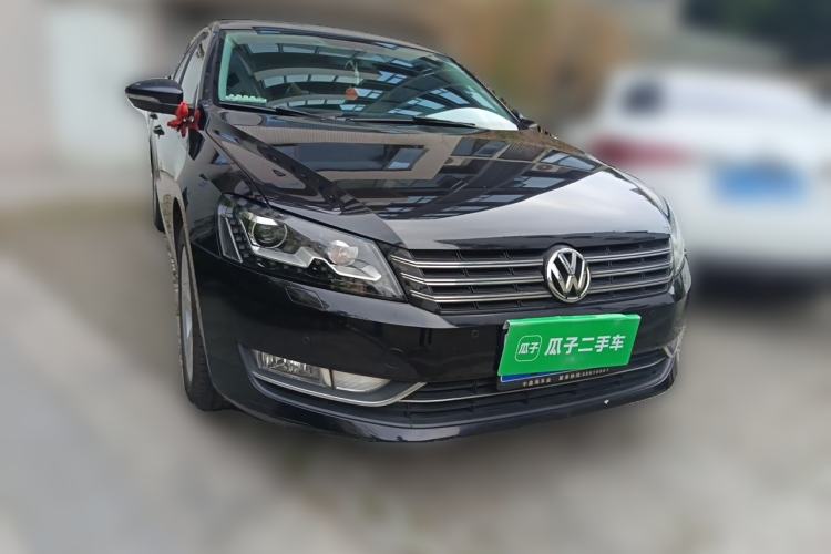 Used Volkswagen Passat 2014 1.8TSI DSG Prestige Edition Front Right 45 Deg