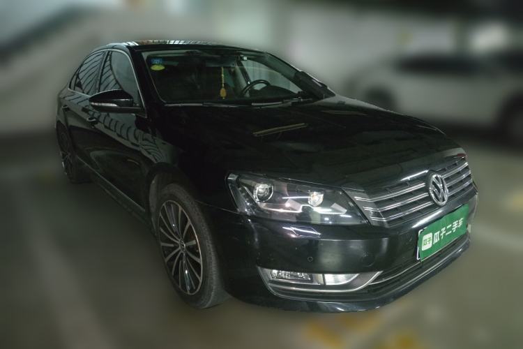 Used Volkswagen Passat 2014 1.8TSI DSG Prestige Edition Front Right 45 Deg