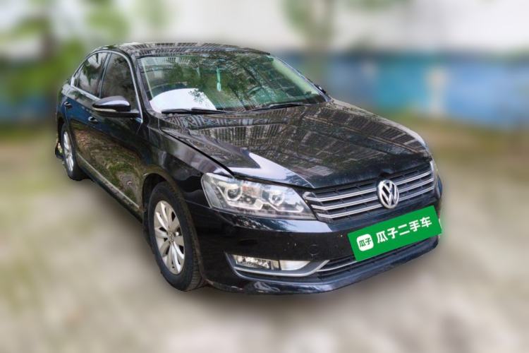 Used Volkswagen Passat 2014 1.8TSI DSG Prestige Edition Front Right 45 Deg