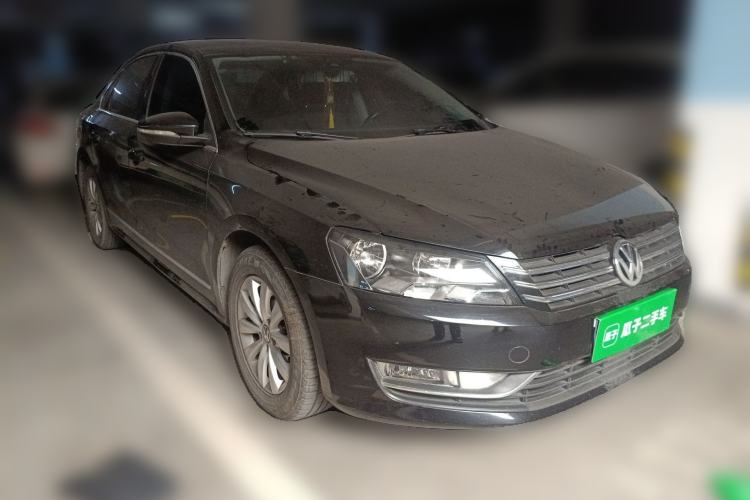 Used Volkswagen Passat 2014 1.8TSI DSG Prestige Edition Front Right 45 Deg