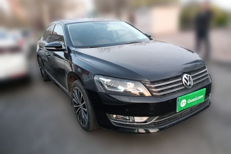 Used Volkswagen Passat 2014 1.8TSI DSG Prestige Navigation Edition Front Right 45 Deg