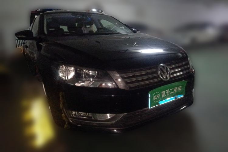 Used Volkswagen Passat 2014 1.8TSI DSG Prestige Edition Front Right 45 Deg