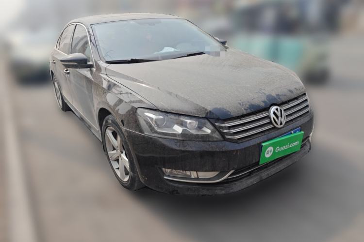 Used Volkswagen Passat 2014 1.8TSI DSG Prestige Edition Front Right 45 Deg