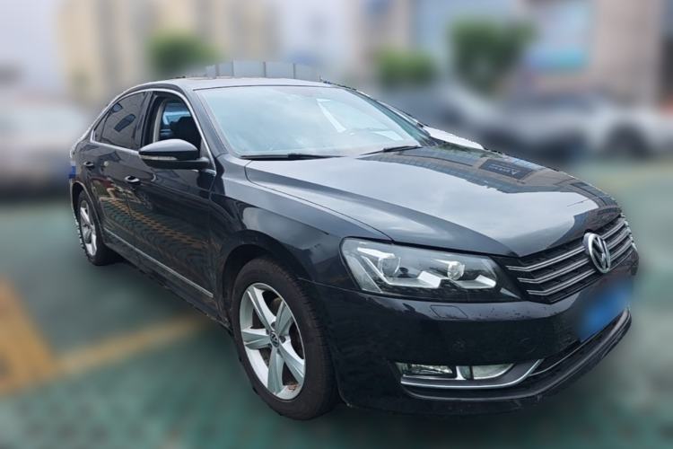 Used Volkswagen Passat 2014 1.8TSI DSG Prestige Edition Front Right 45 Deg