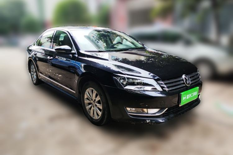Used Volkswagen Passat 2014 1.8TSI DSG Prestige Edition Front Right 45 Deg