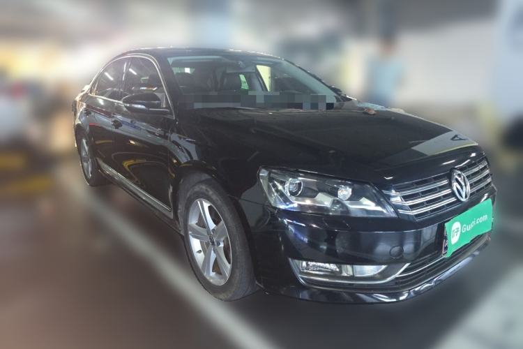 Used Volkswagen Passat 2014 1.8TSI DSG Prestige Edition Front Right 45 Deg