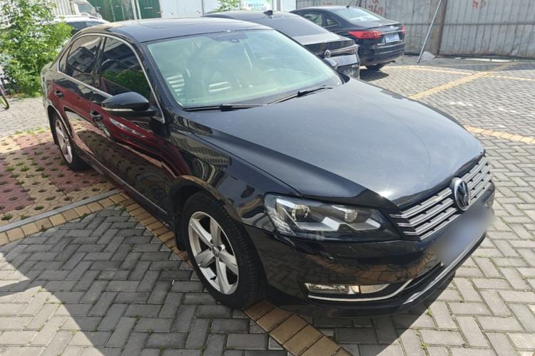Used Volkswagen Passat 2014 2.0 TSI DSG Prestige Edition Front Right 45 Deg