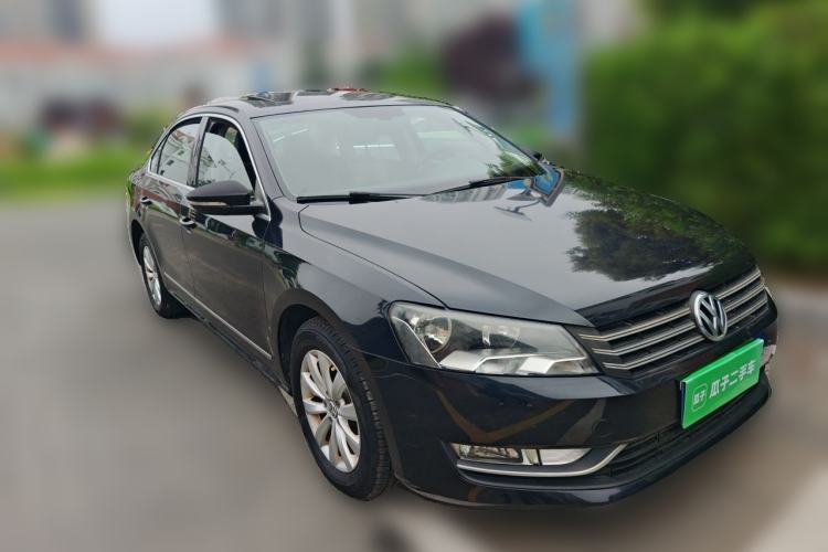 Used Volkswagen Passat 2014 1.8TSI DSG Prestige Edition Front Right 45 Deg