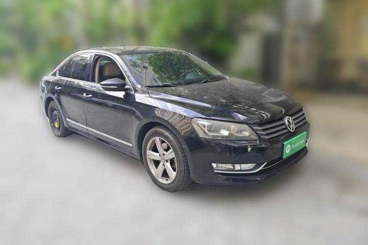 Used Volkswagen Passat 2014 1.8TSI DSG Prestige Edition Front Right 45 Deg