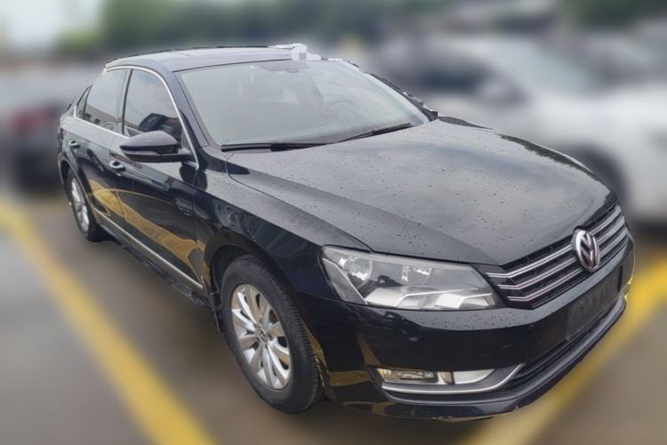 Used Volkswagen Passat 2014 1.8TSI DSG Prestige Edition Front Right 45 Deg