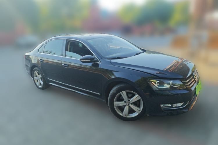 Used Volkswagen Passat 2014 1.8TSI DSG Prestige Edition Front Right 45 Deg