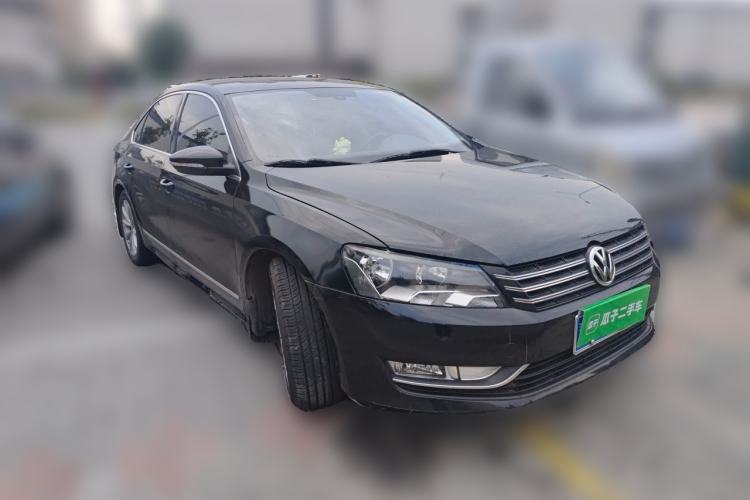 Used Volkswagen Passat 2014 1.8TSI DSG Prestige Edition Front Right 45 Deg