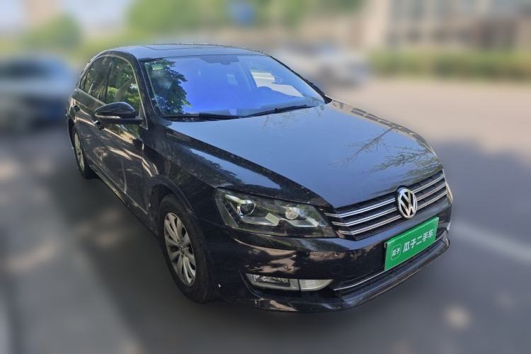 Used Volkswagen Passat 2014 1.8TSI DSG Prestige Edition Front Right 45 Deg