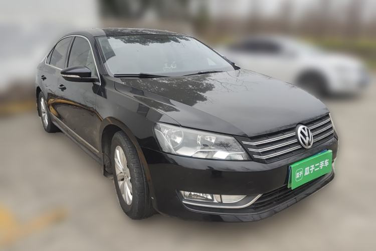 Used Volkswagen Passat 2014 1.8TSI DSG Prestige Edition Front Right 45 Deg