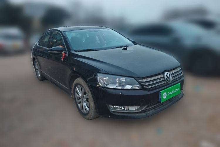 Used Volkswagen Passat 2014 1.8TSI DSG Prestige Edition Front Right 45 Deg