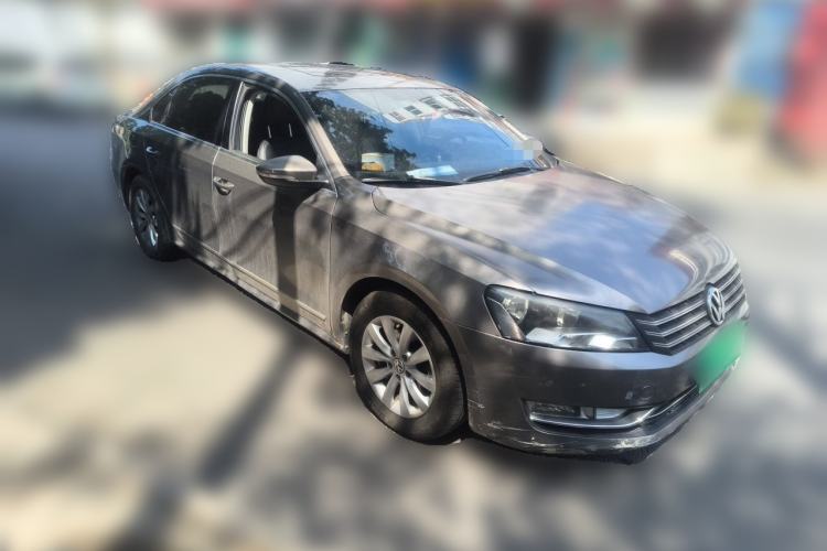 Used Volkswagen Passat 2014 1.8TSI DSG Prestige Edition Front Right 45 Deg