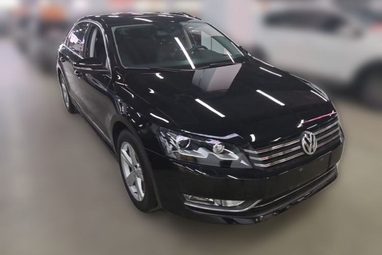 Used Volkswagen Passat 2014 1.8TSI DSG Prestige Edition Front Right 45 Deg