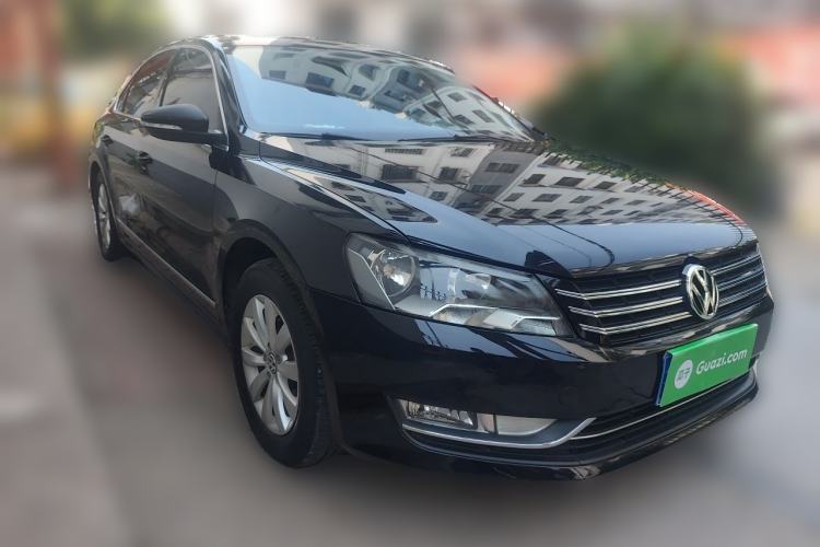 Used Volkswagen Passat 2014 1.8TSI DSG Prestige Edition Front Right 45 Deg