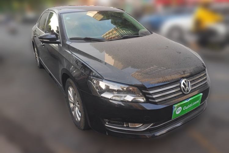 Used Volkswagen Passat 2014 1.8TSI DSG Prestige Edition Front Right 45 Deg