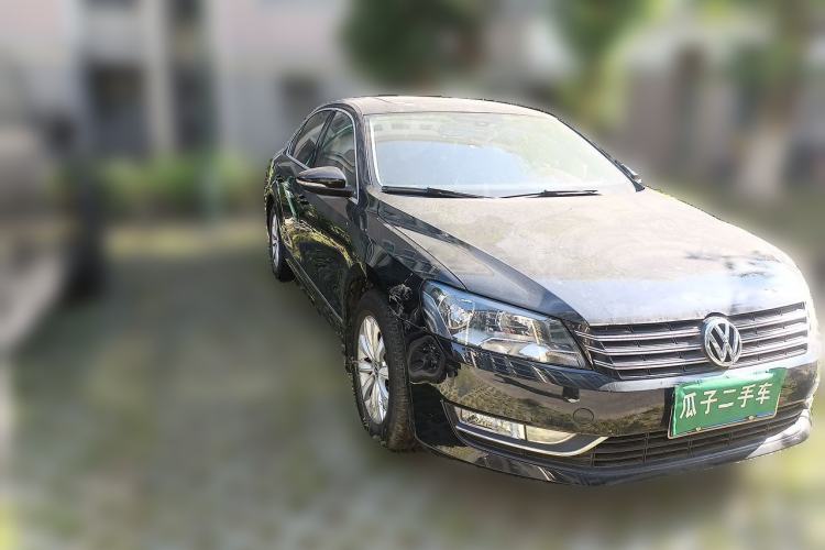 Used Volkswagen Passat 2014 1.8TSI DSG Prestige Navigation Edition Front Right 45 Deg
