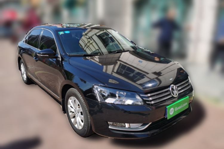 Used Volkswagen Passat 2014 1.8TSI DSG Prestige Edition Front Right 45 Deg