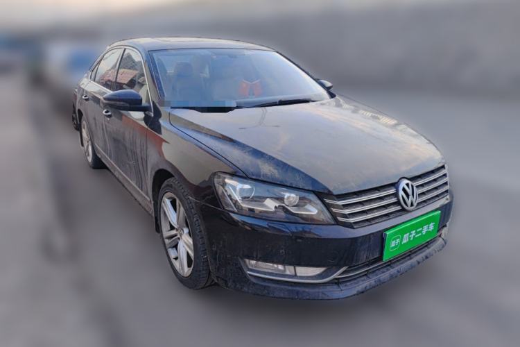 Used Volkswagen Passat 2014 1.8TSI DSG Prestige Navigation Edition Front Right 45 Deg