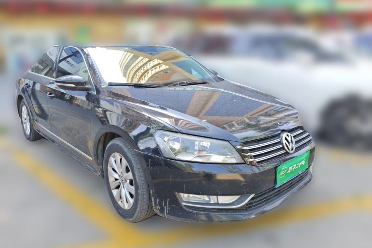 Used Volkswagen Passat 2014 1.8TSI Automatic Prestige Edition Front Right 45 Deg